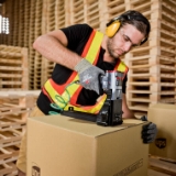 EVERWIN CCA19-32 1-1/4" (32mm) Crown Strip Carton Stapler